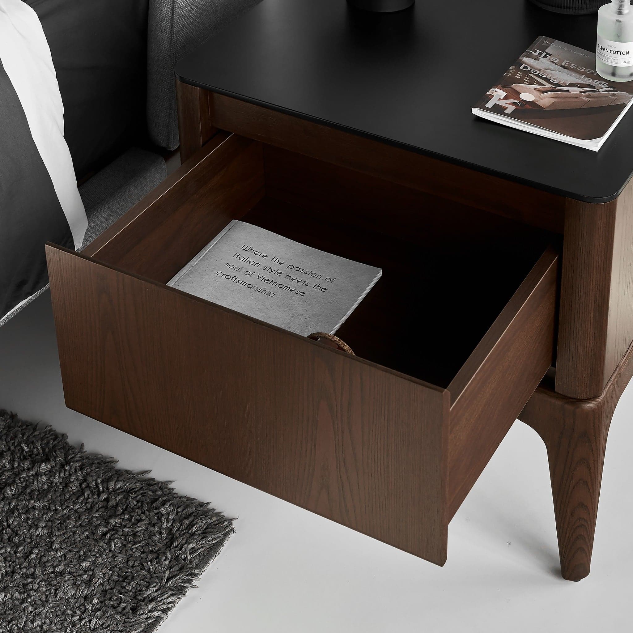 Tủ Đầu Giường Gỗ Tần Bì Cao Cấp SCARLET - Signature